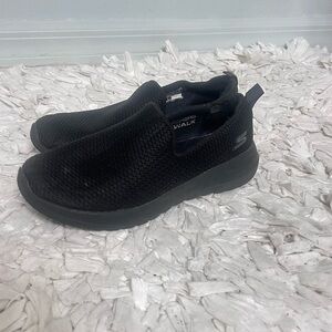 Skechers Women’s Black Mesh Slip-On Size 6.5